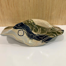 Load image into Gallery viewer, Ceramic Fish Vase - Bottom View