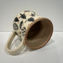 Load image into Gallery viewer, Beige Interior of Leaves and Trees Pottery Mug
